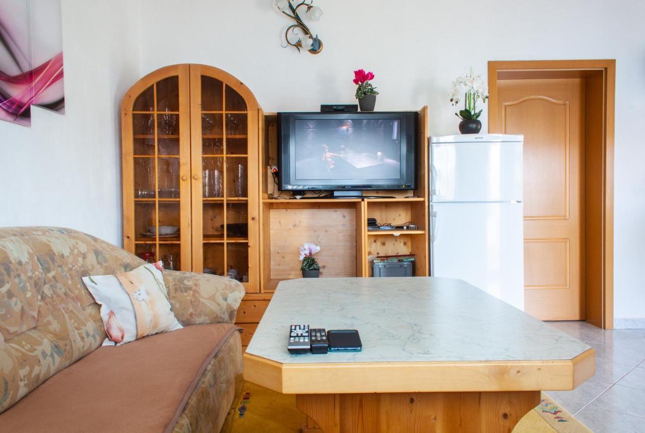MARCEL Apartment mit Meerblick Trogir Buitenkant foto